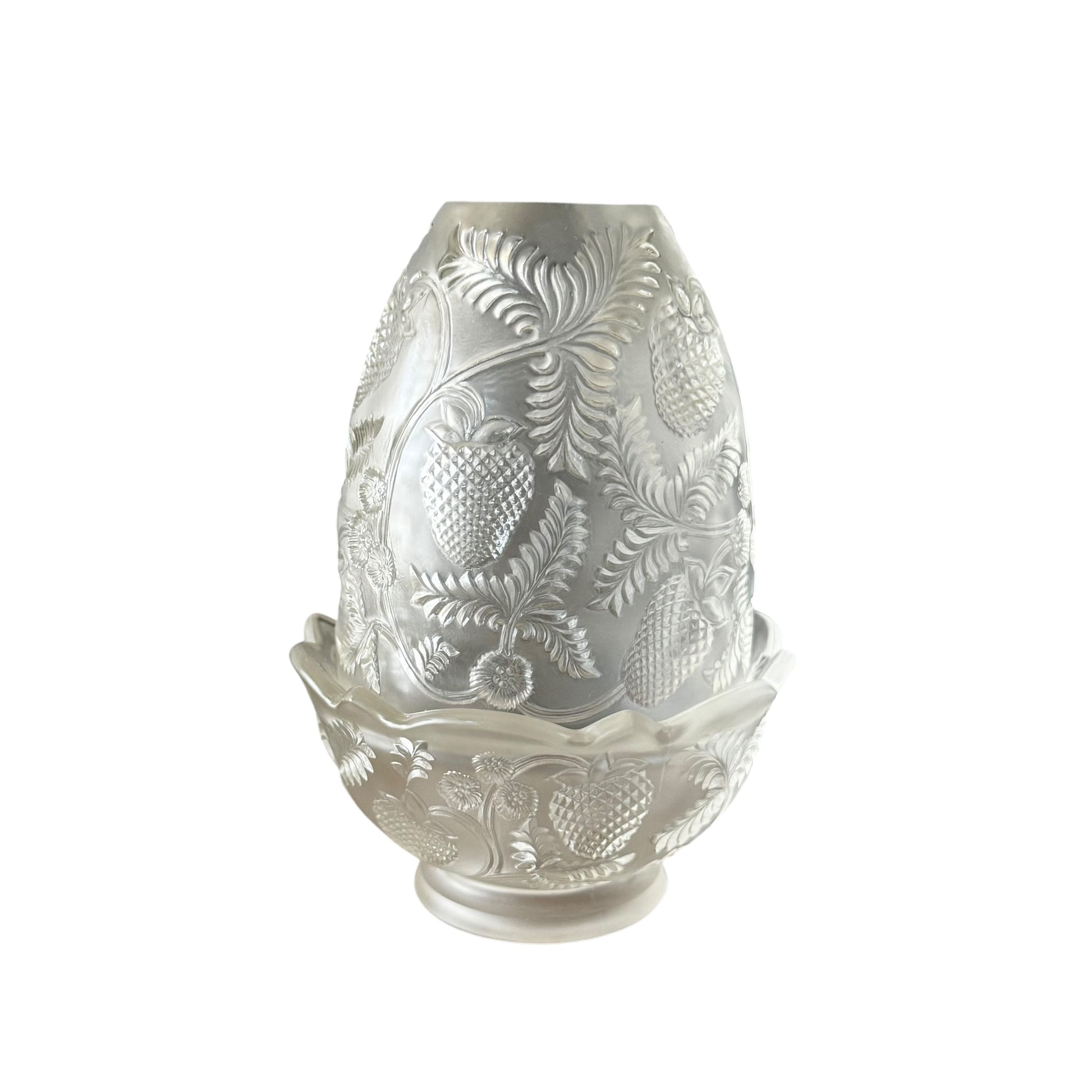 Clear satin Fenton art glass fairy light showing textured strawberry motif
