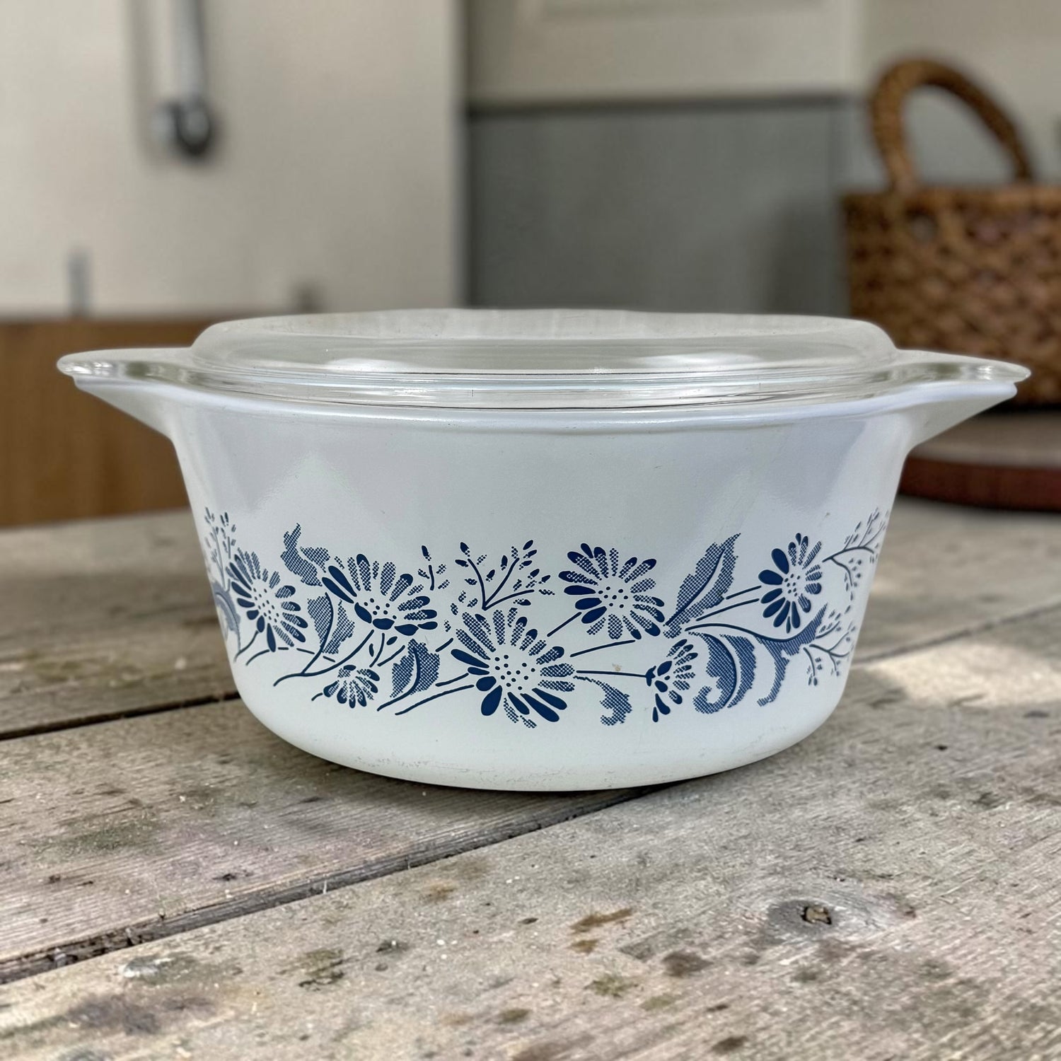 Vintage Pyrex Colonial Mist 474-B covered casserole dish with lid