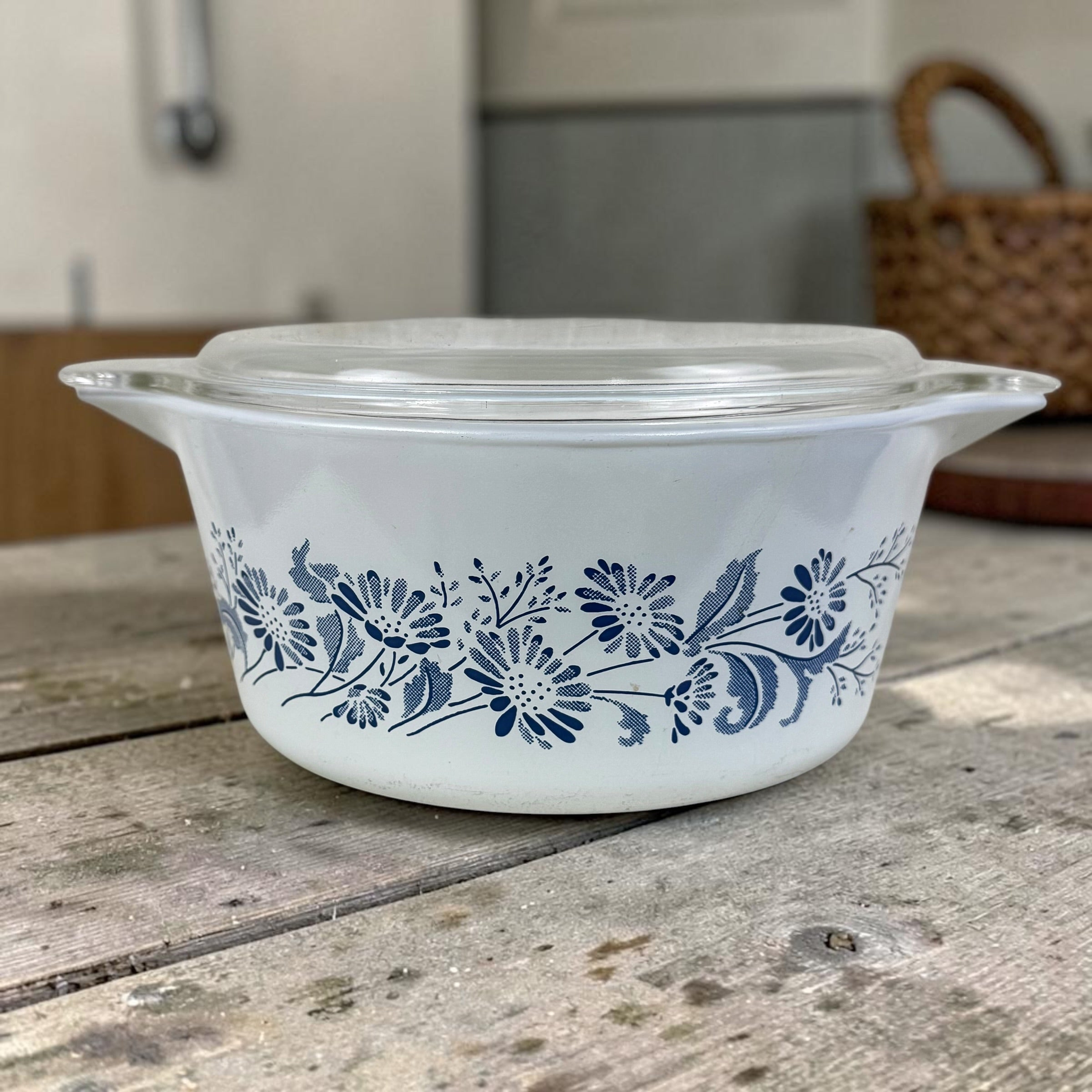 Vintage Pyrex Colonial Mist 474-B covered casserole dish with lid