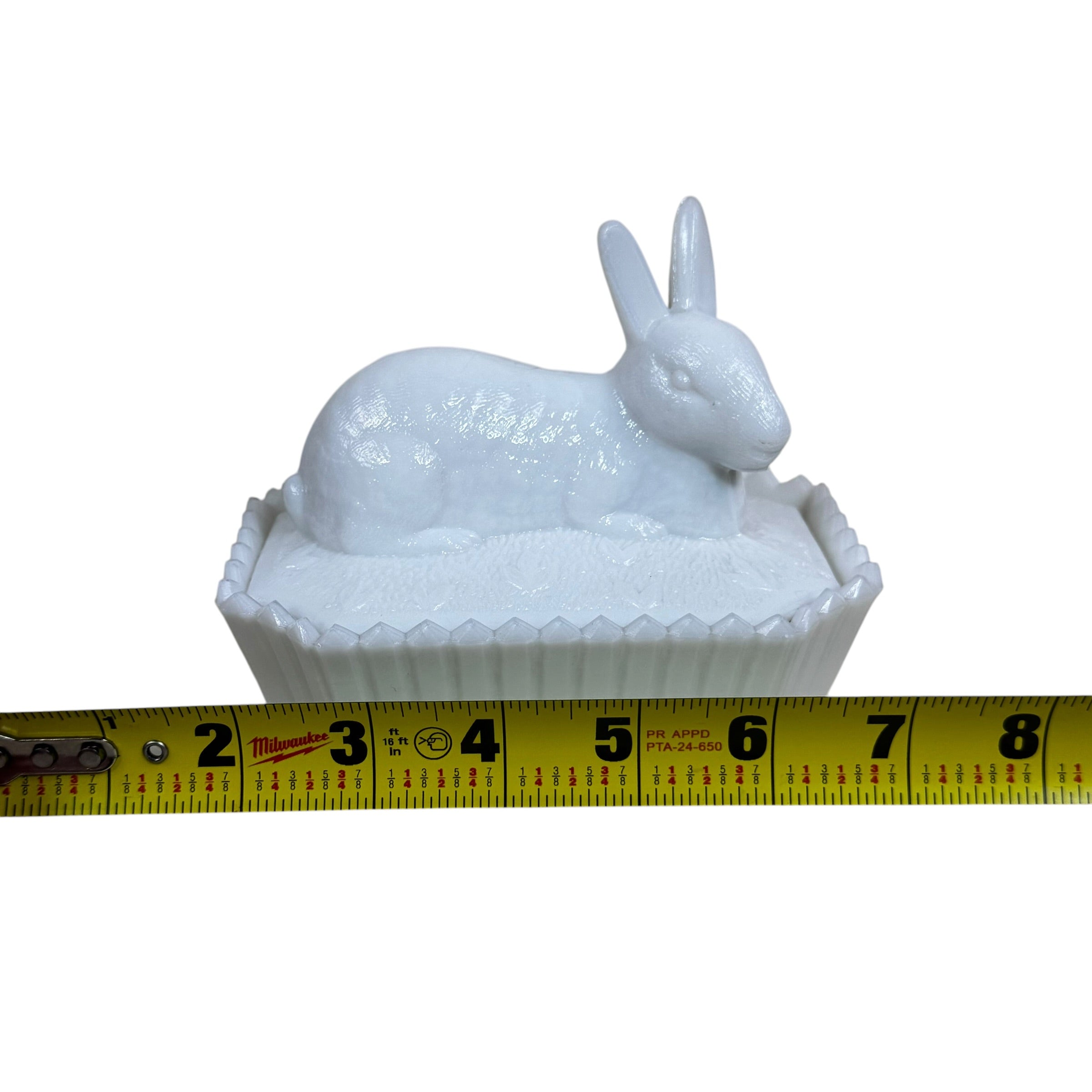 Westmoreland Rabbit on Nest Covered Dish