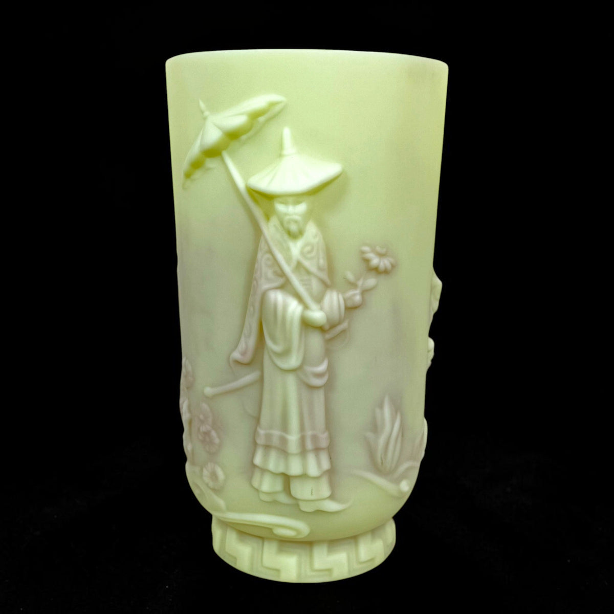 Fenton Burmese Mandarin uranium glow vase