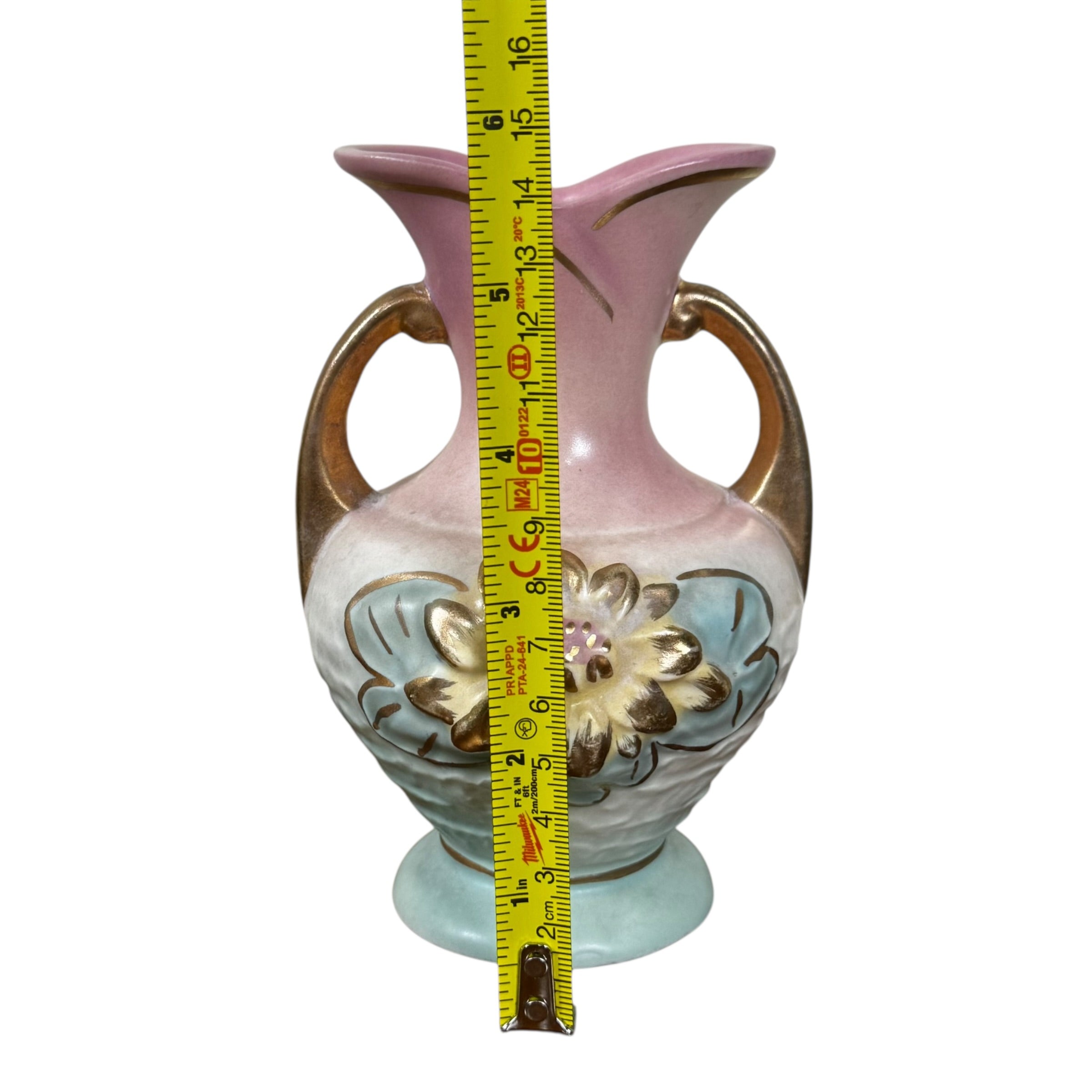 Vintage Hull Water Lily pottery vase