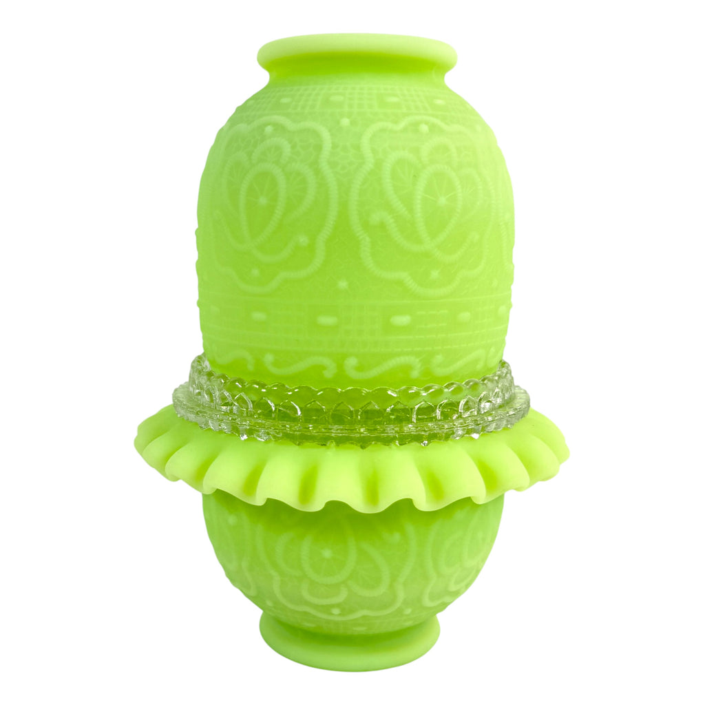 Fenton uranium glass Persian Medallion fairy lamp