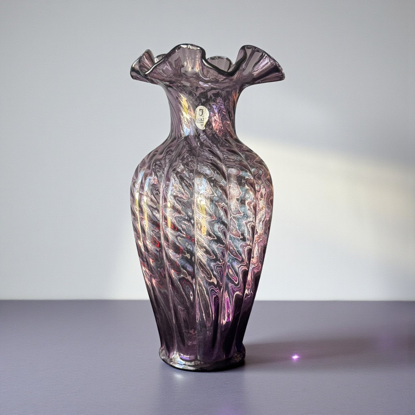 Fenton 10″ Plum Swirl Hand-blown Glass Vase – Vintage Ruffled Rim Collectible