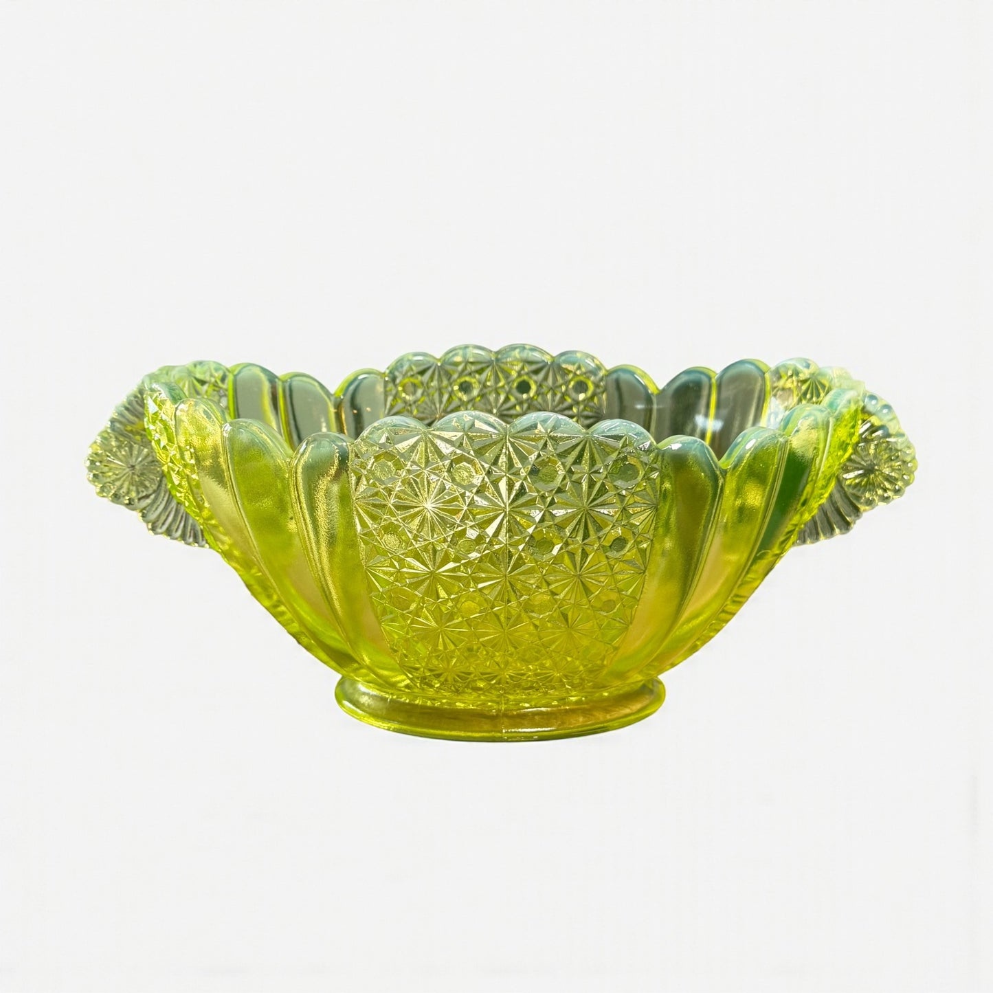 Fenton Daisy and Button topaz vaseline opalescent uranium glass fruit serving bowl