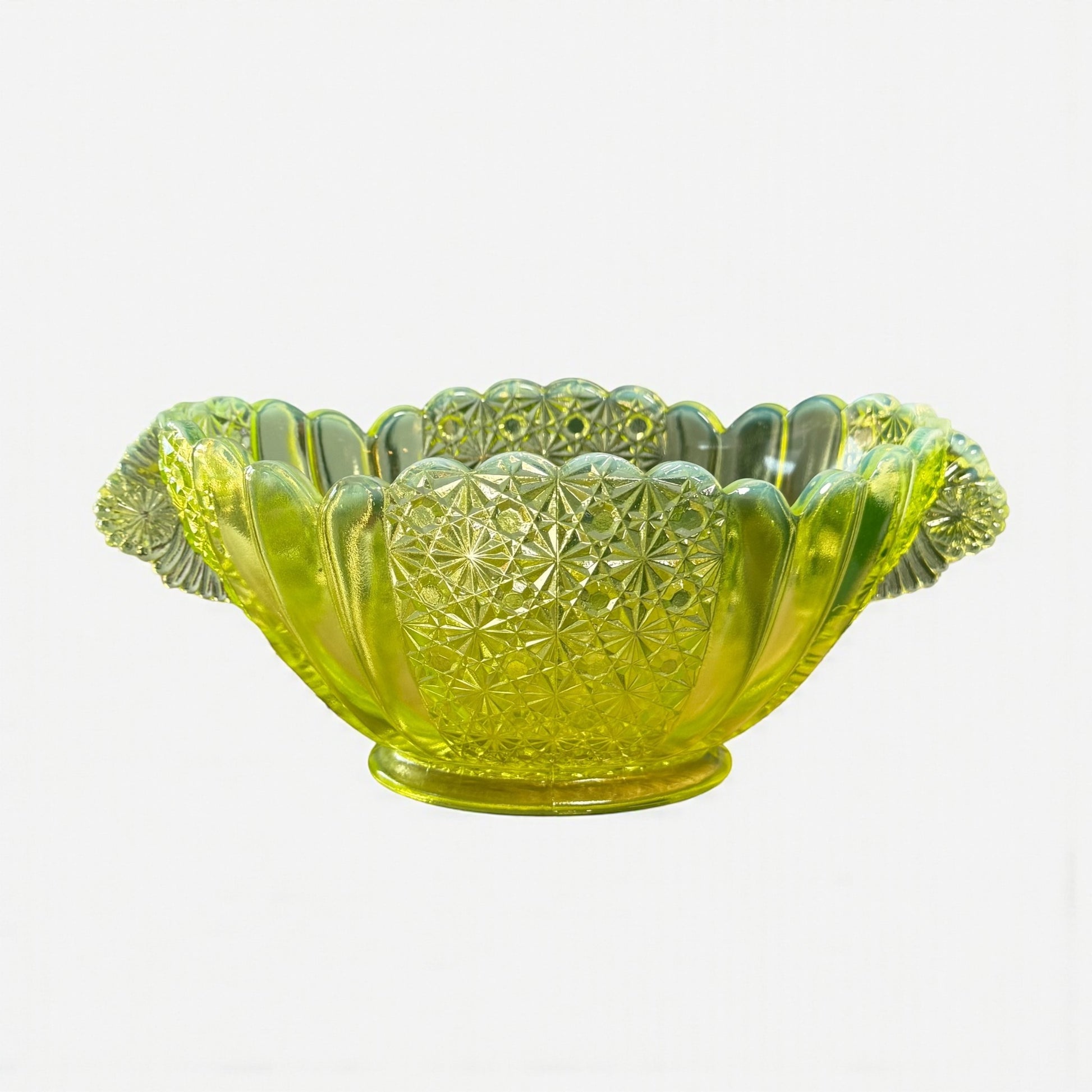 Fenton Daisy and Button topaz vaseline opalescent uranium glass fruit serving bowl